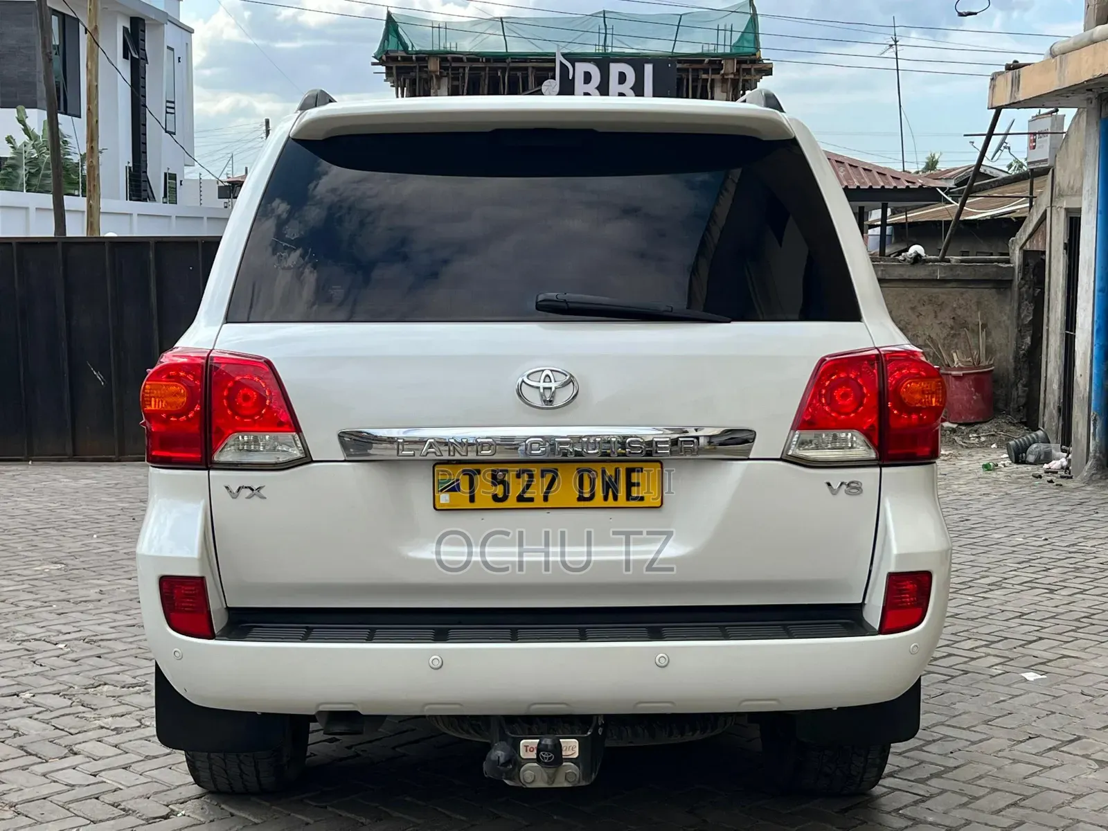 Toyota Land Cruiser 2012 White