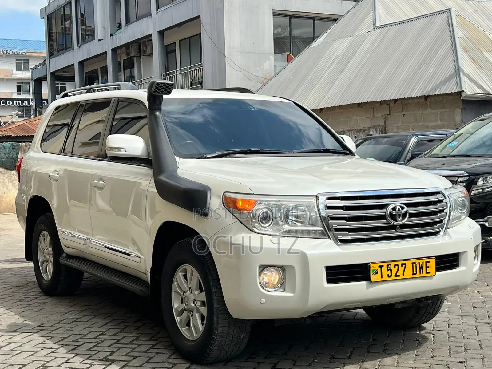Toyota Land Cruiser 2012 White