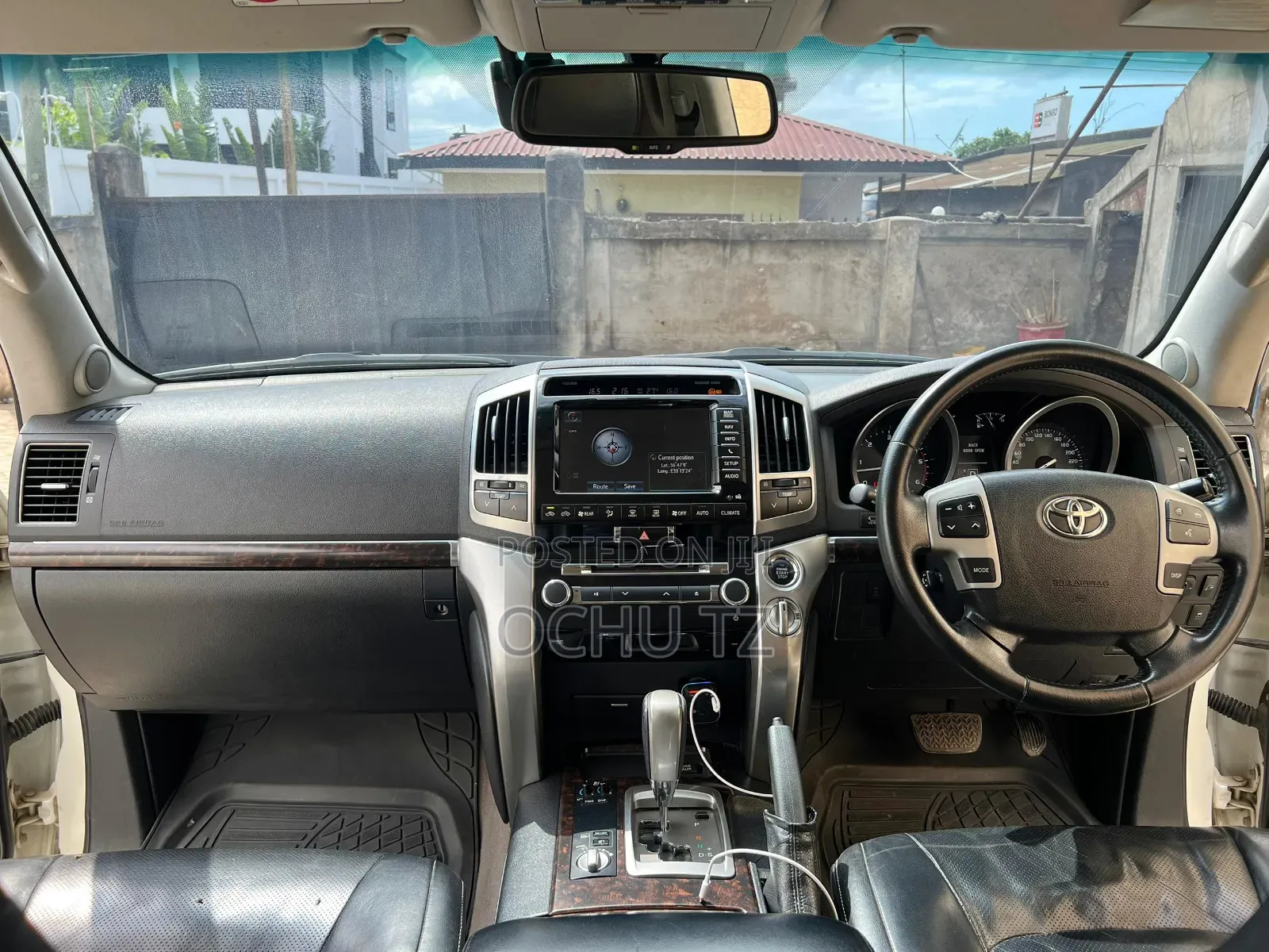 Toyota Land Cruiser 2012 White
