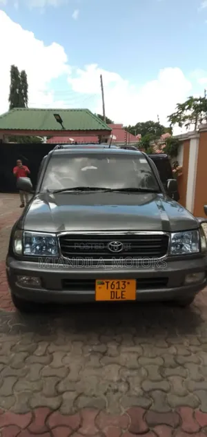 Toyota Land Cruiser 4x4 2004 Beige