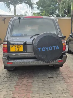 Toyota Land Cruiser 4x4 2004 Beige