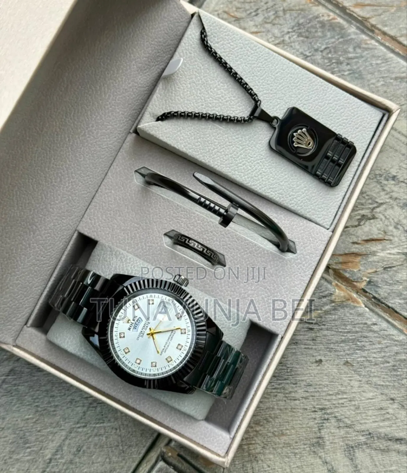 Men Full Set / Watch + Blacelets + Ring + Chain