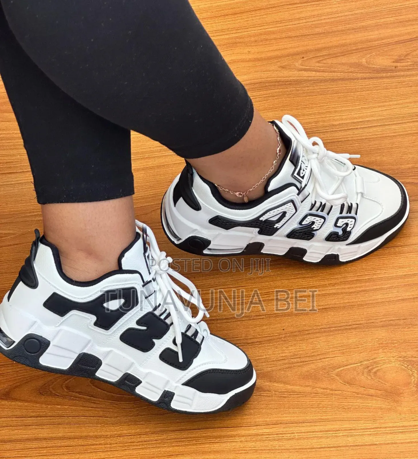 Shit Ladies Sneakers 