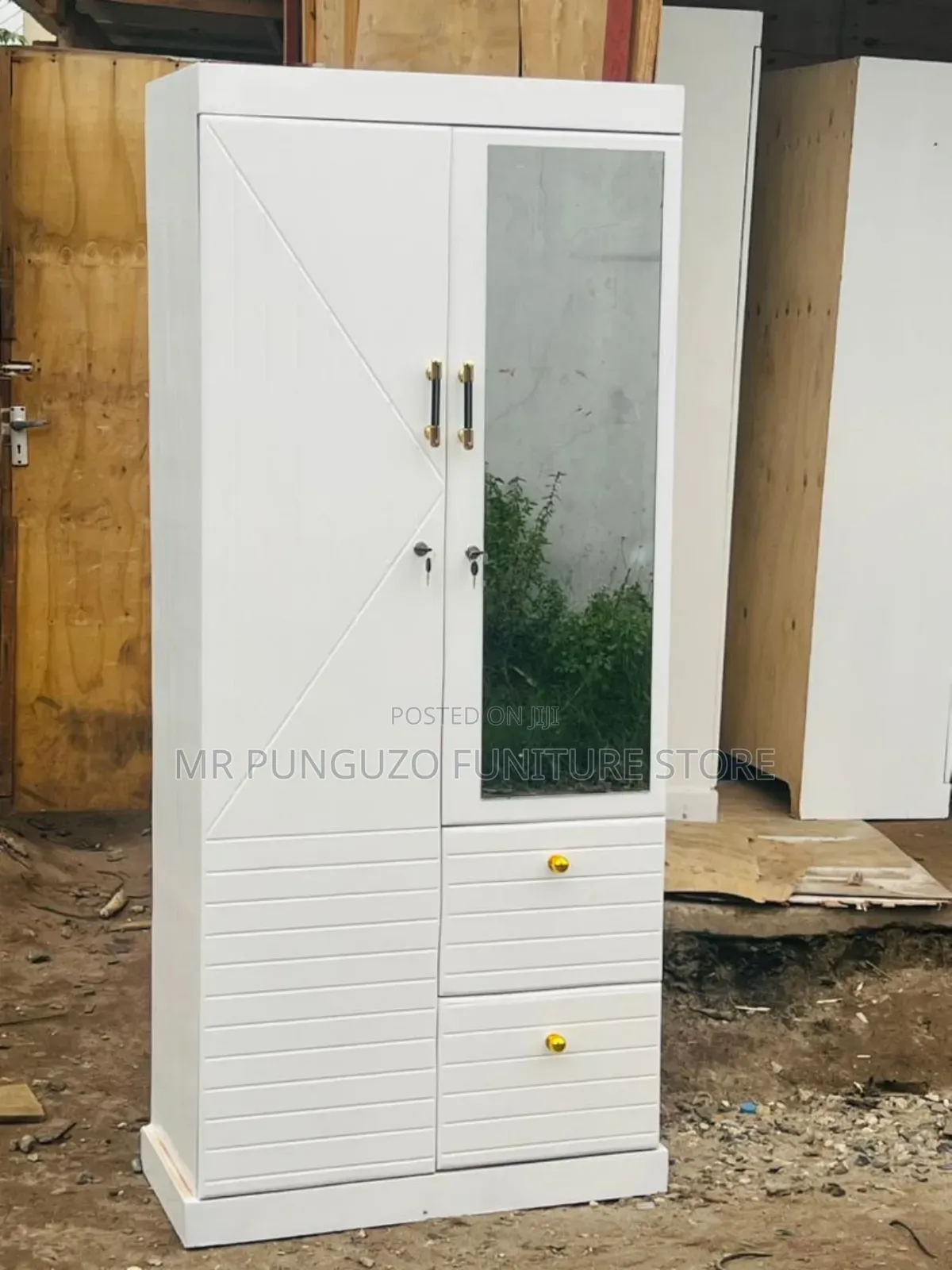 Kabati Milango Miwili White Kioo Kifupi
