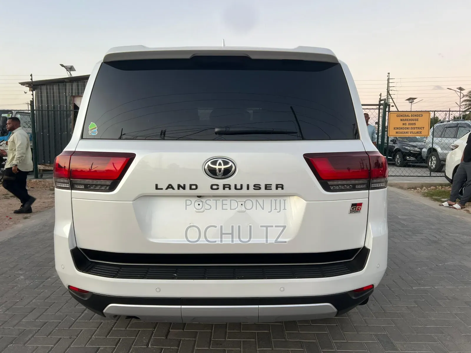 Toyota Land Cruiser 2023 White