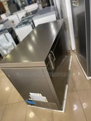 Westpoint Chest Freezer 300litres (Model WBL 3323 Els)