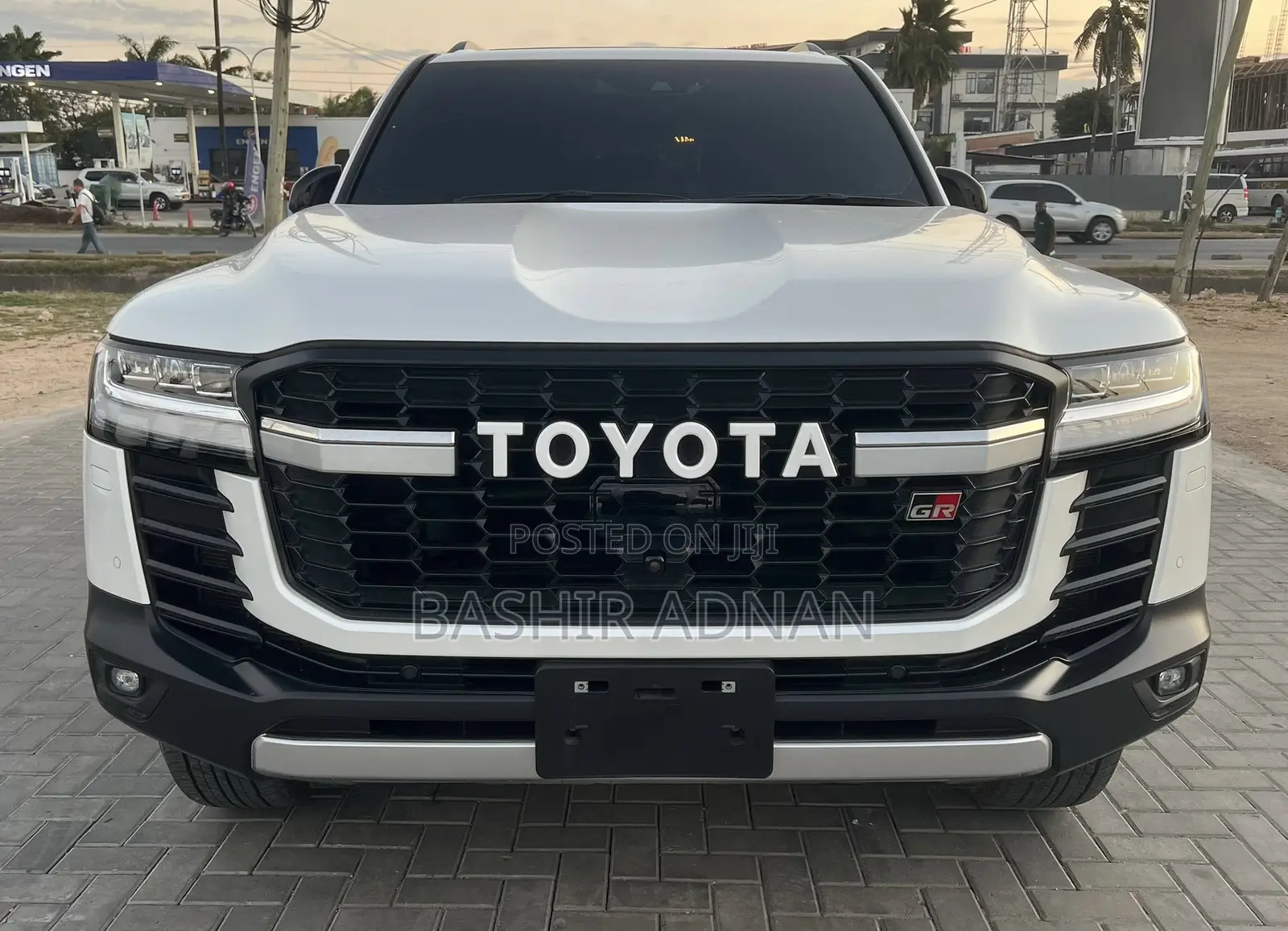 Toyota Land Cruiser 2023 Pearl