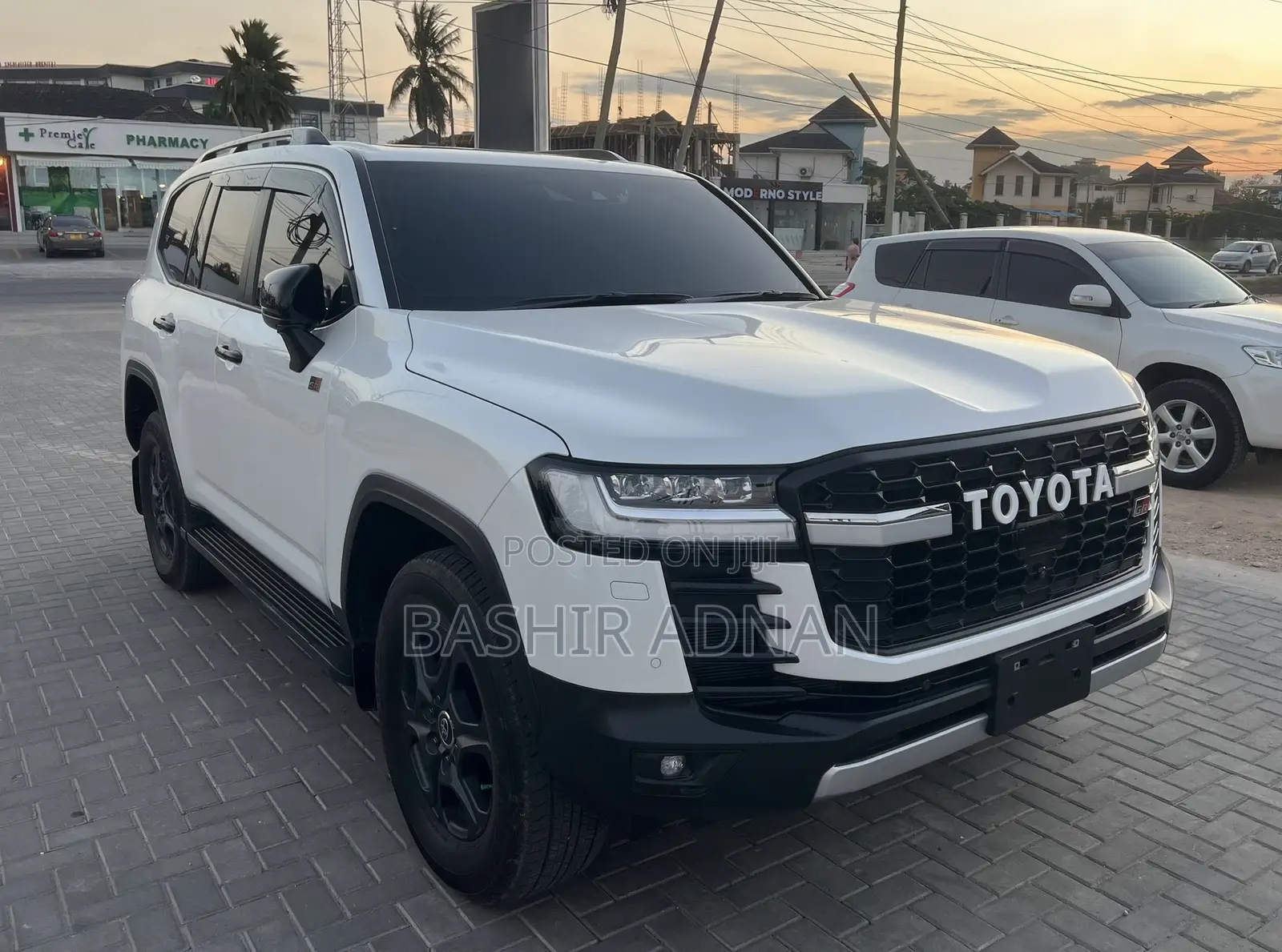 Toyota Land Cruiser 2023 Pearl