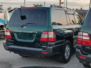 Toyota Land Cruiser 2007 Green