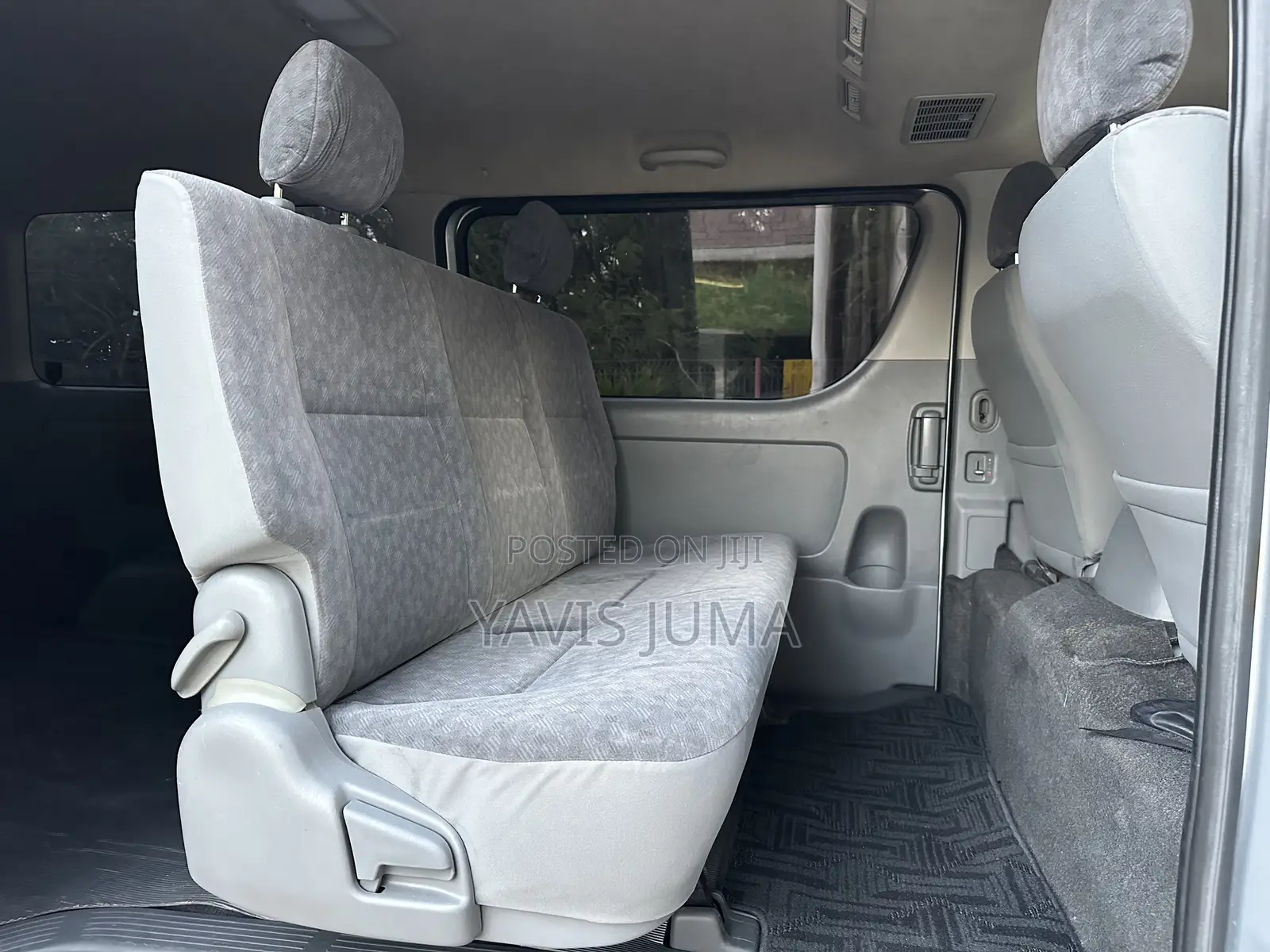 Toyota HiAce 2006 Silver