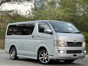 Toyota HiAce 2006 Silver