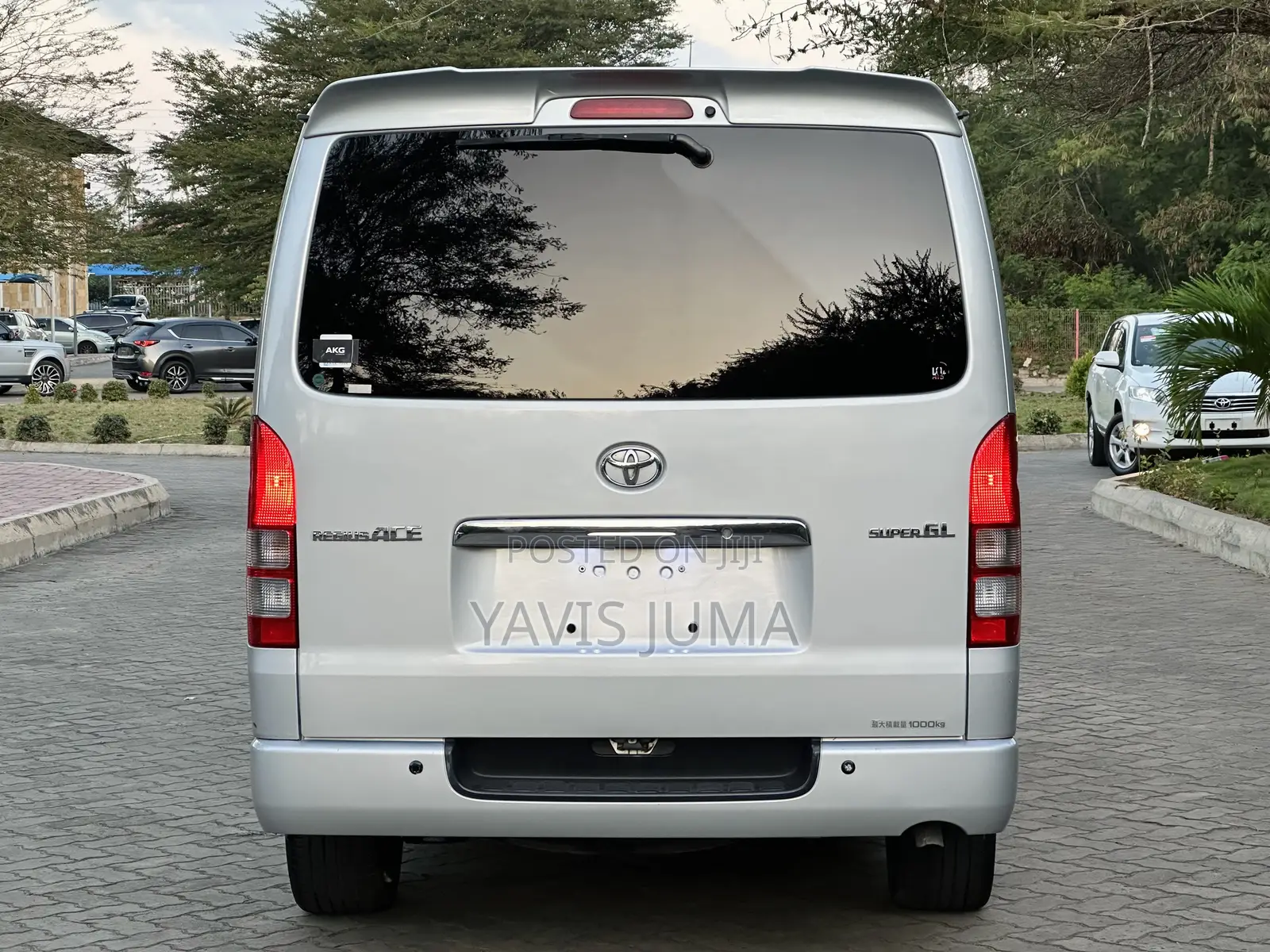 Toyota HiAce 2006 Silver