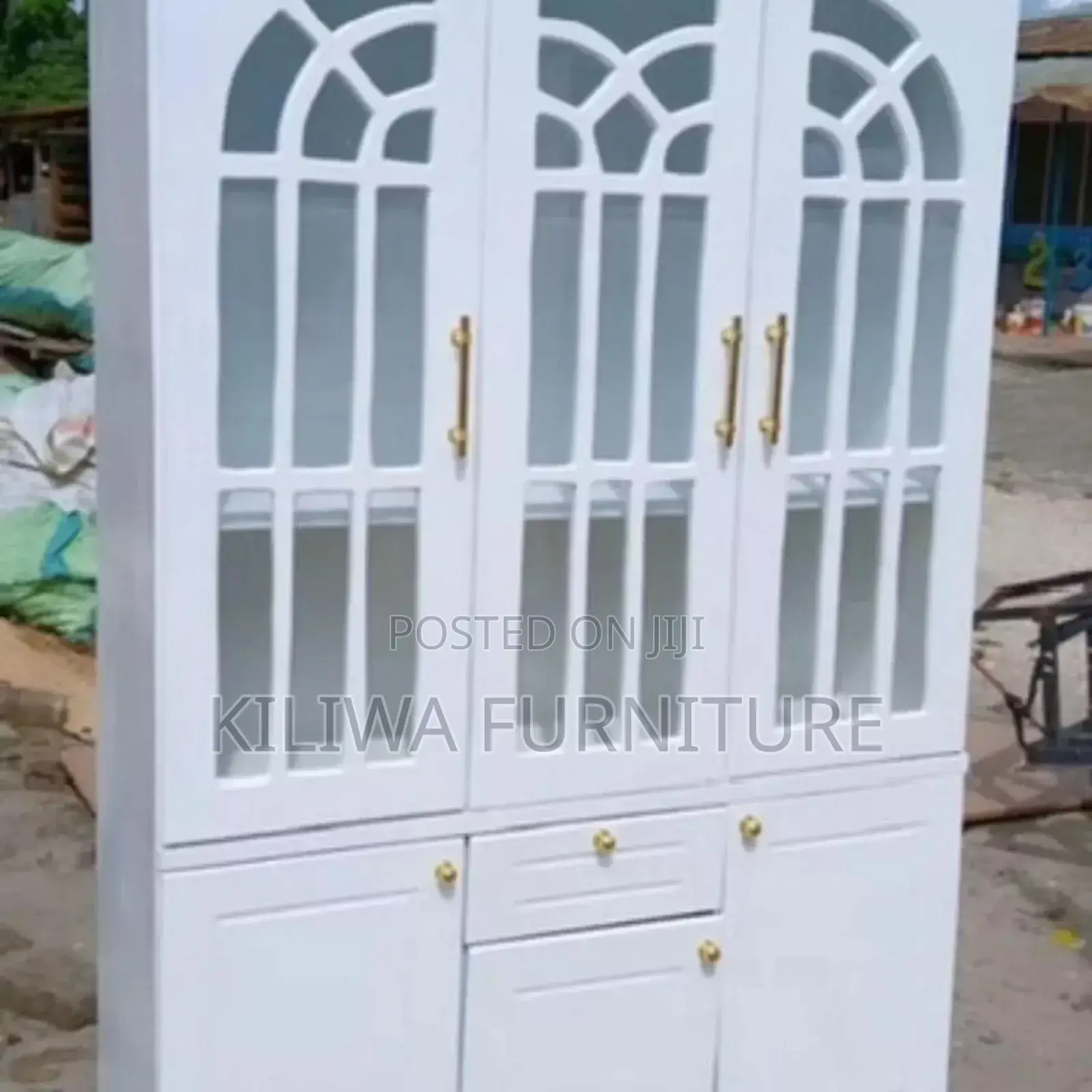 Three Wardrobes Ya Kutunzia Vyombo