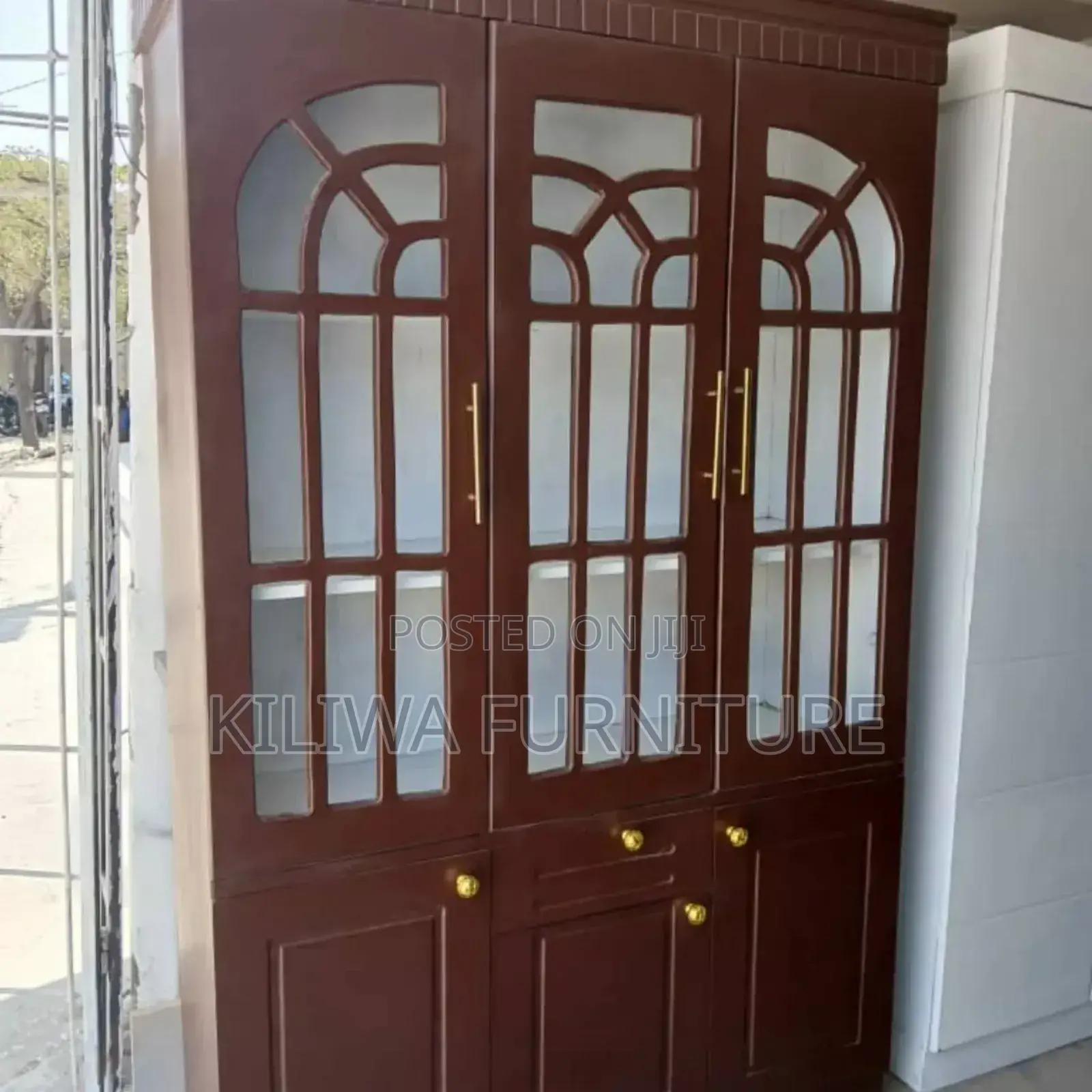 Three Wardrobes Ya Kutunzia Vyombo