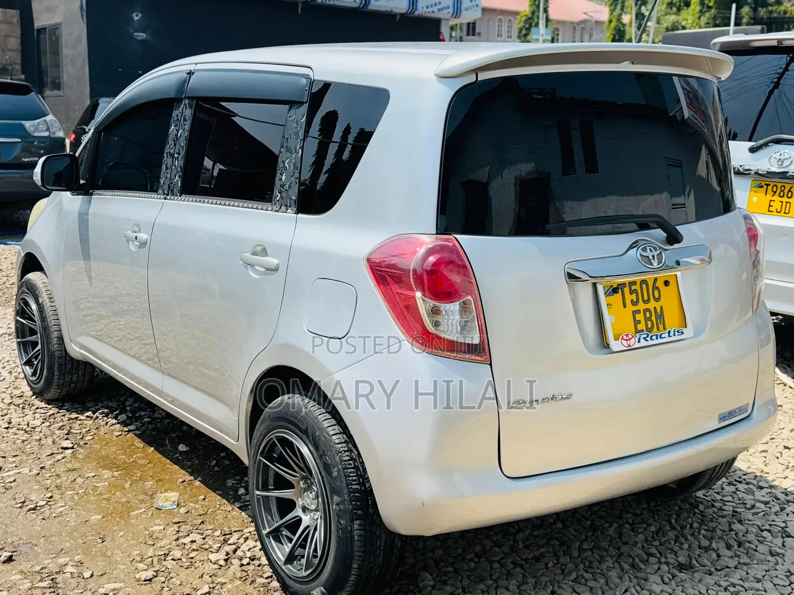 Toyota Ractis 2005 Silver