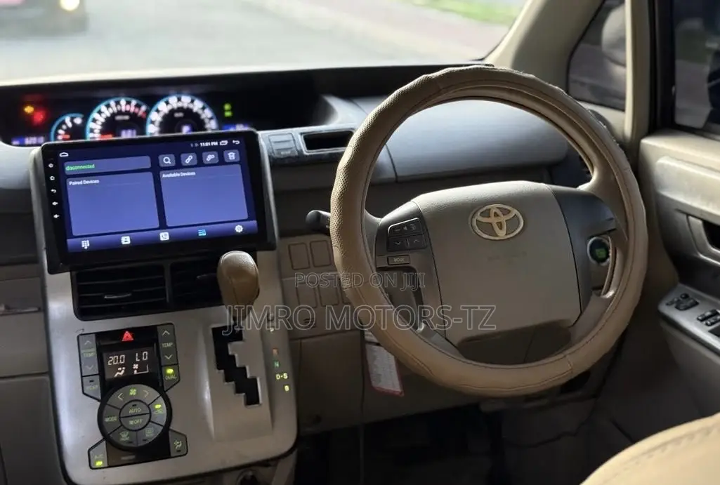 Toyota Noah 2009 Gray