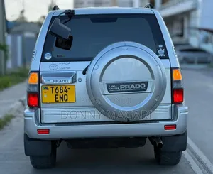 Toyota Land Cruiser Prado 2002 Silver