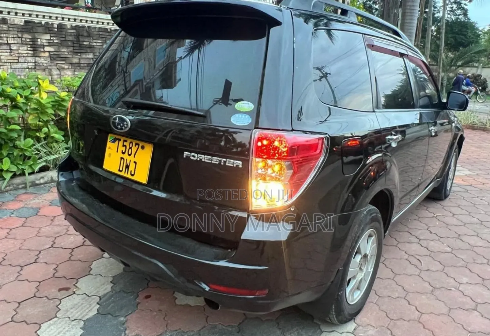 Subaru Forester 2010 Black