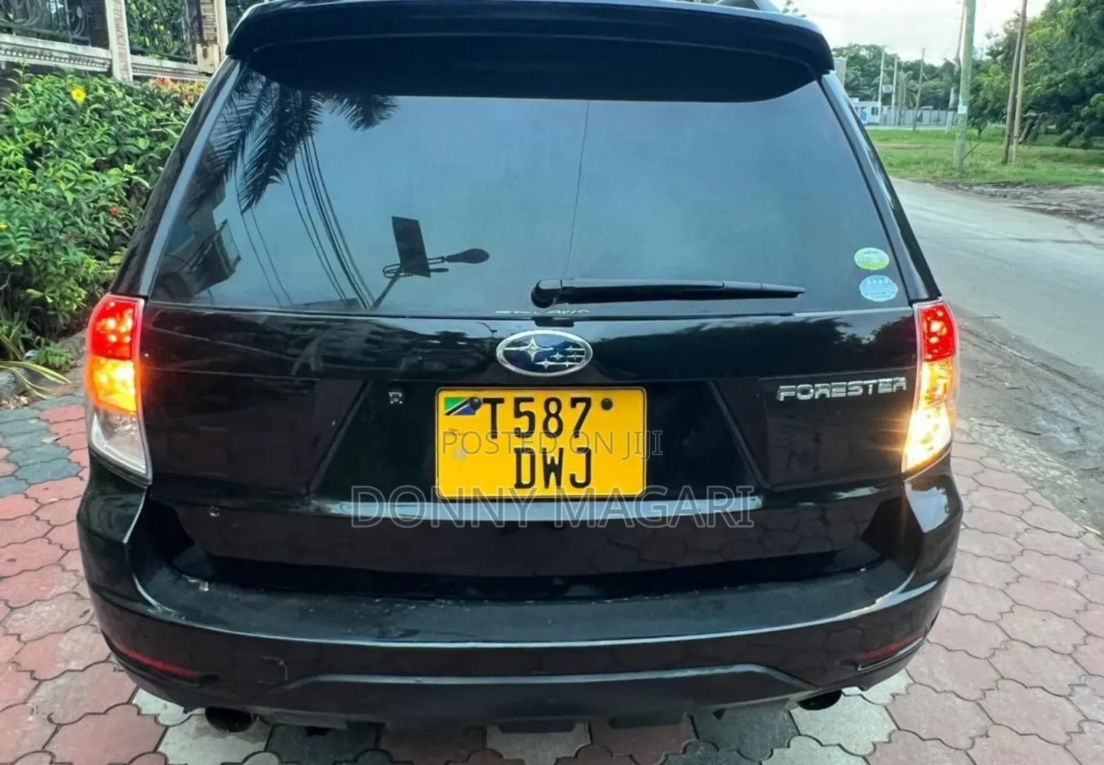 Subaru Forester 2010 Black