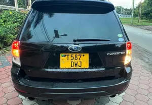 Subaru Forester 2010 Black
