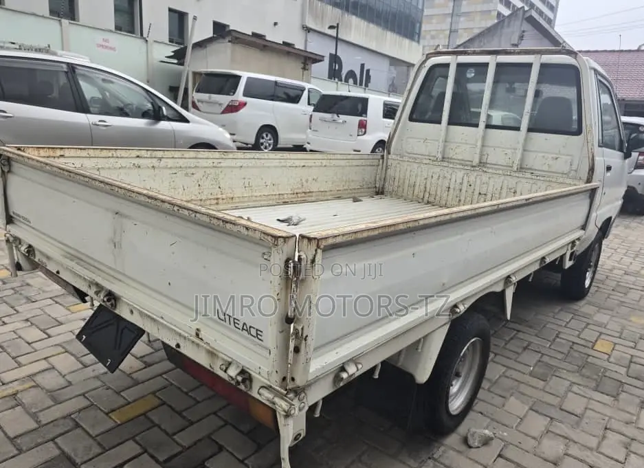 Toyota Town Ac Bei 28.000.000 Plus Registration