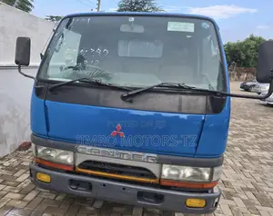Mitsubishi Fuso Canter 1998 Blue