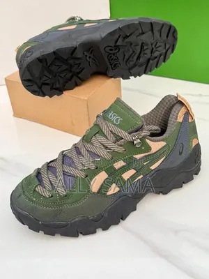 New Sneakers New Design Intown Asics