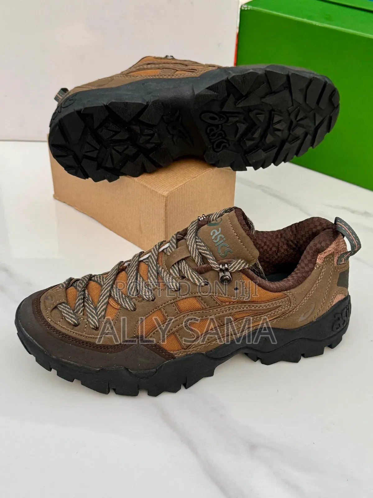 New Sneakers New Design Intown Asics
