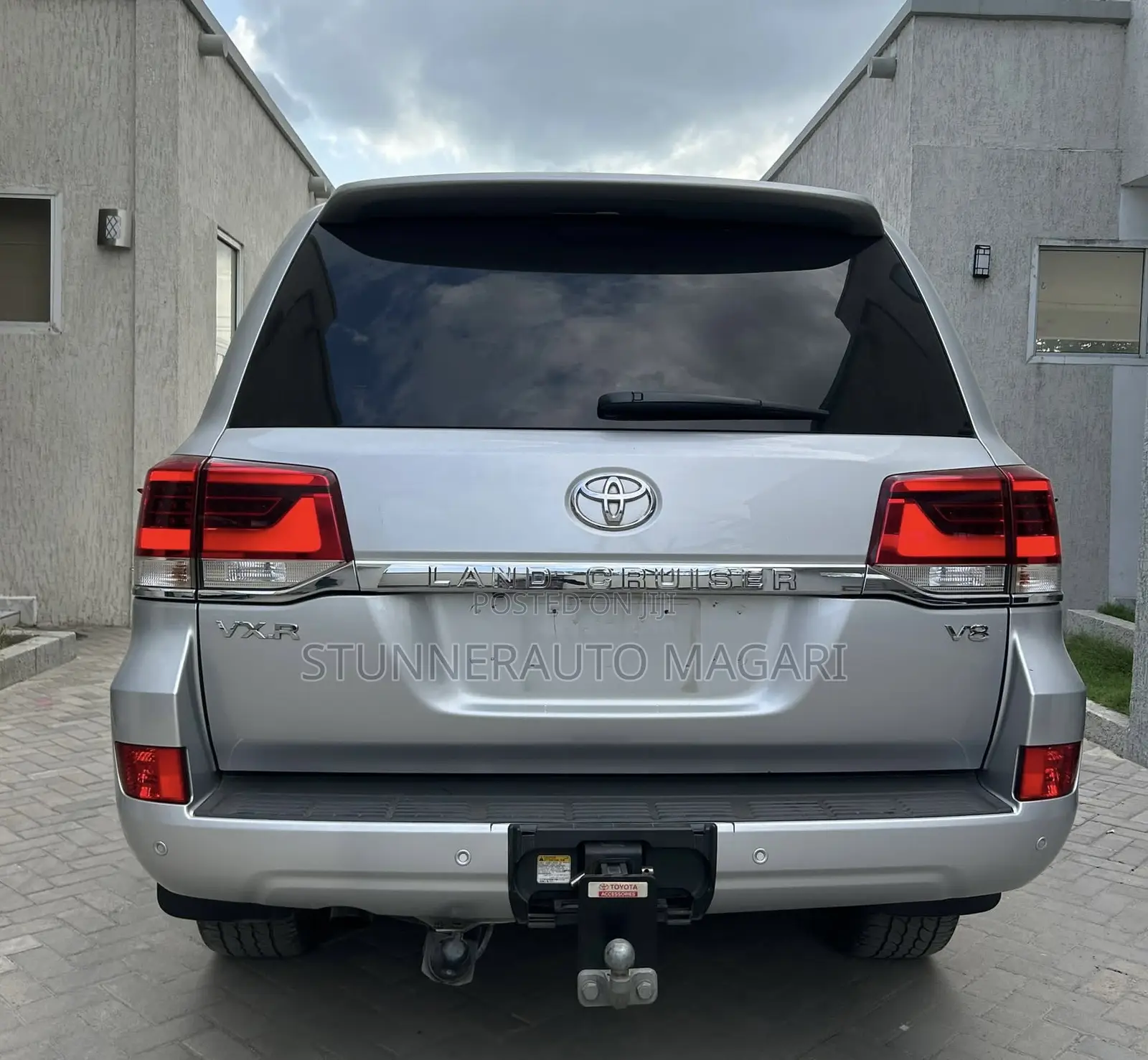 Toyota Land Cruiser 2018 Silver