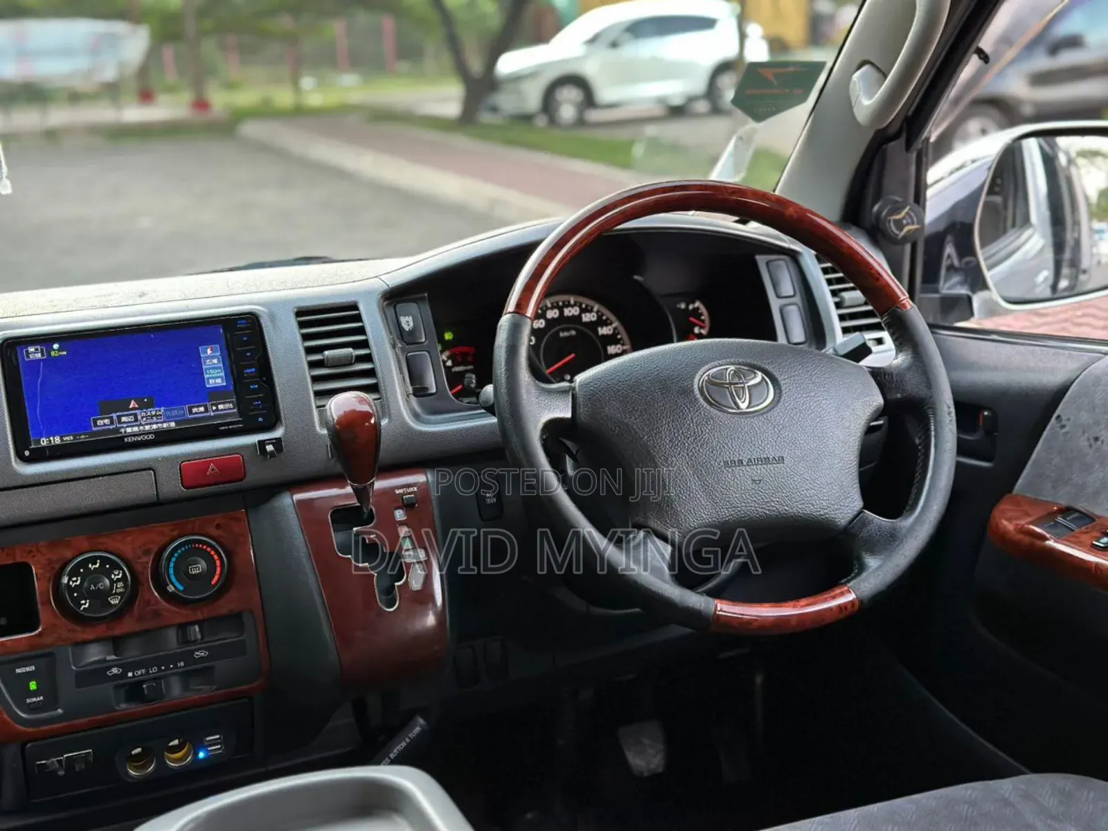 Toyota HiAce 2005 Silver