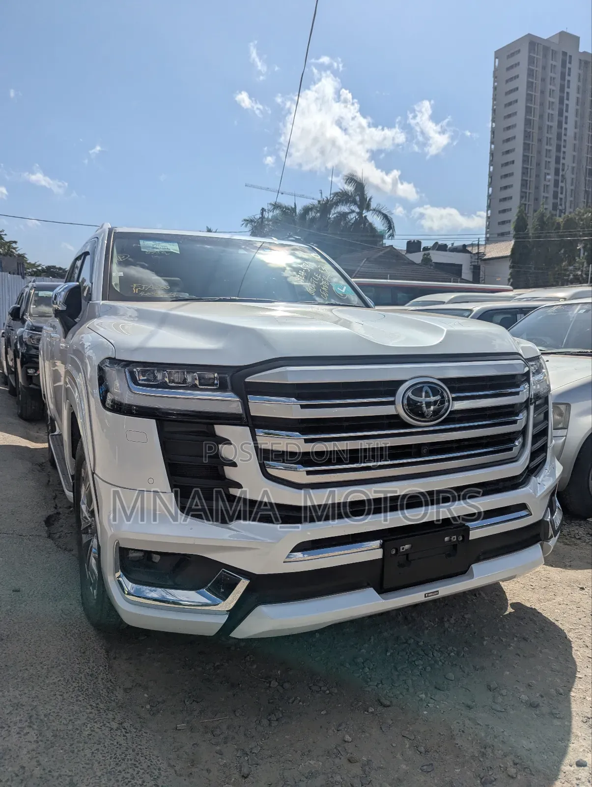 Toyota Land Cruiser 2023 Pearl