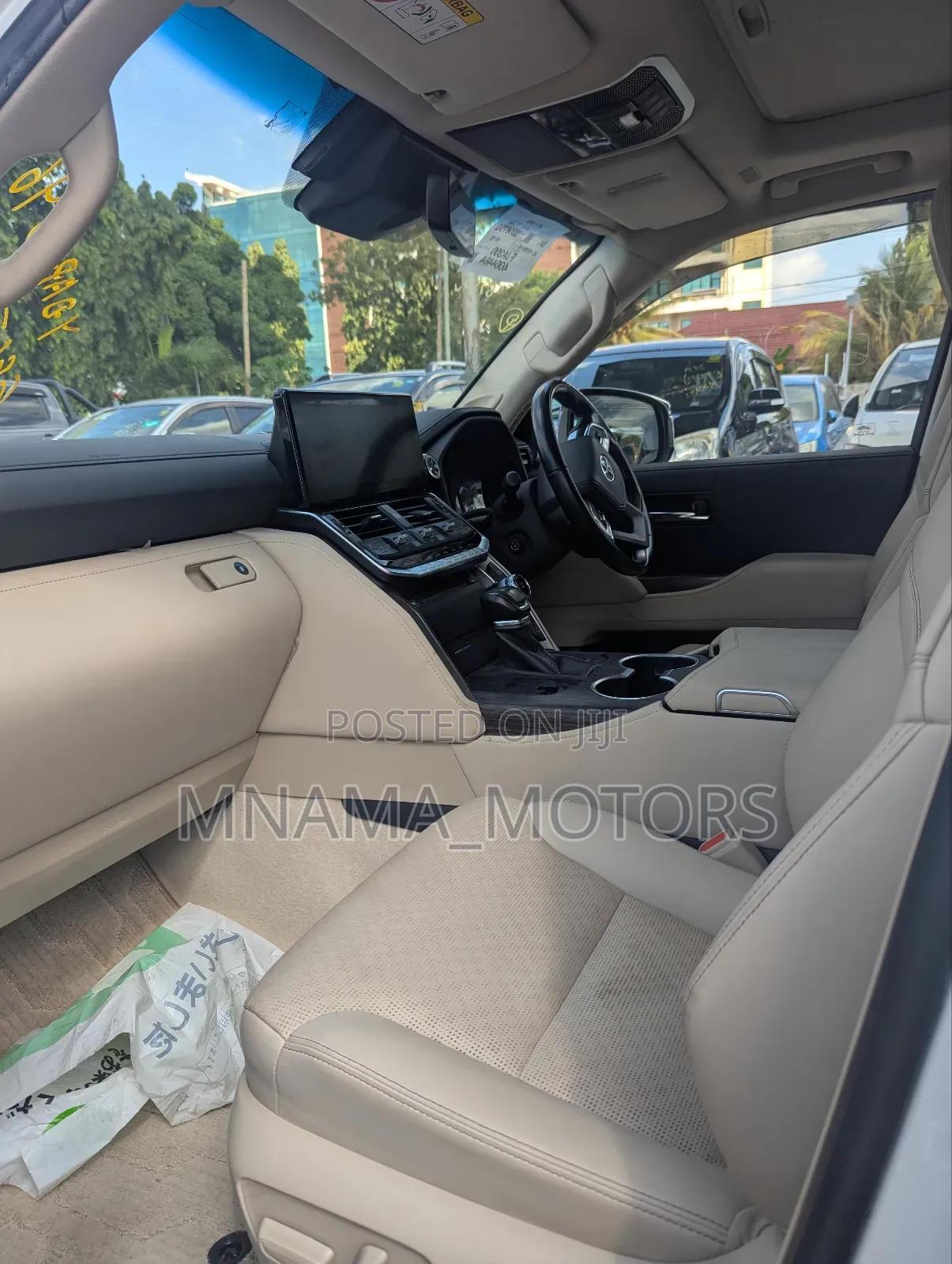 Toyota Land Cruiser 2023 Pearl