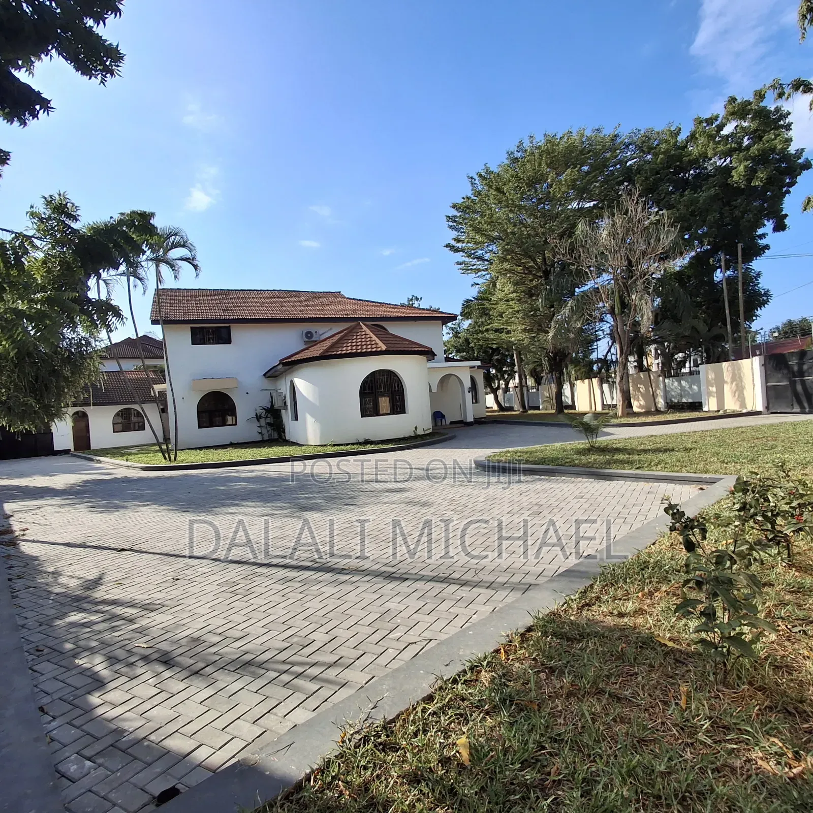 5bdrm House in Mbezibeach for rent