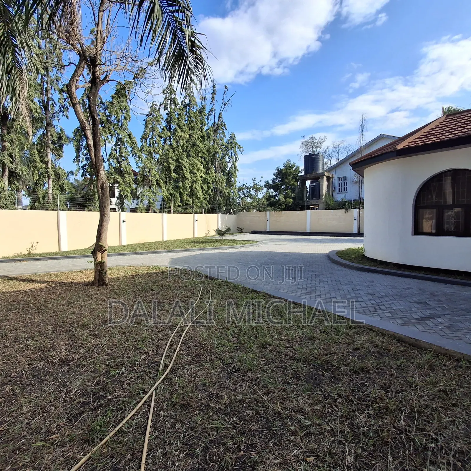 5bdrm House in Mbezibeach for rent