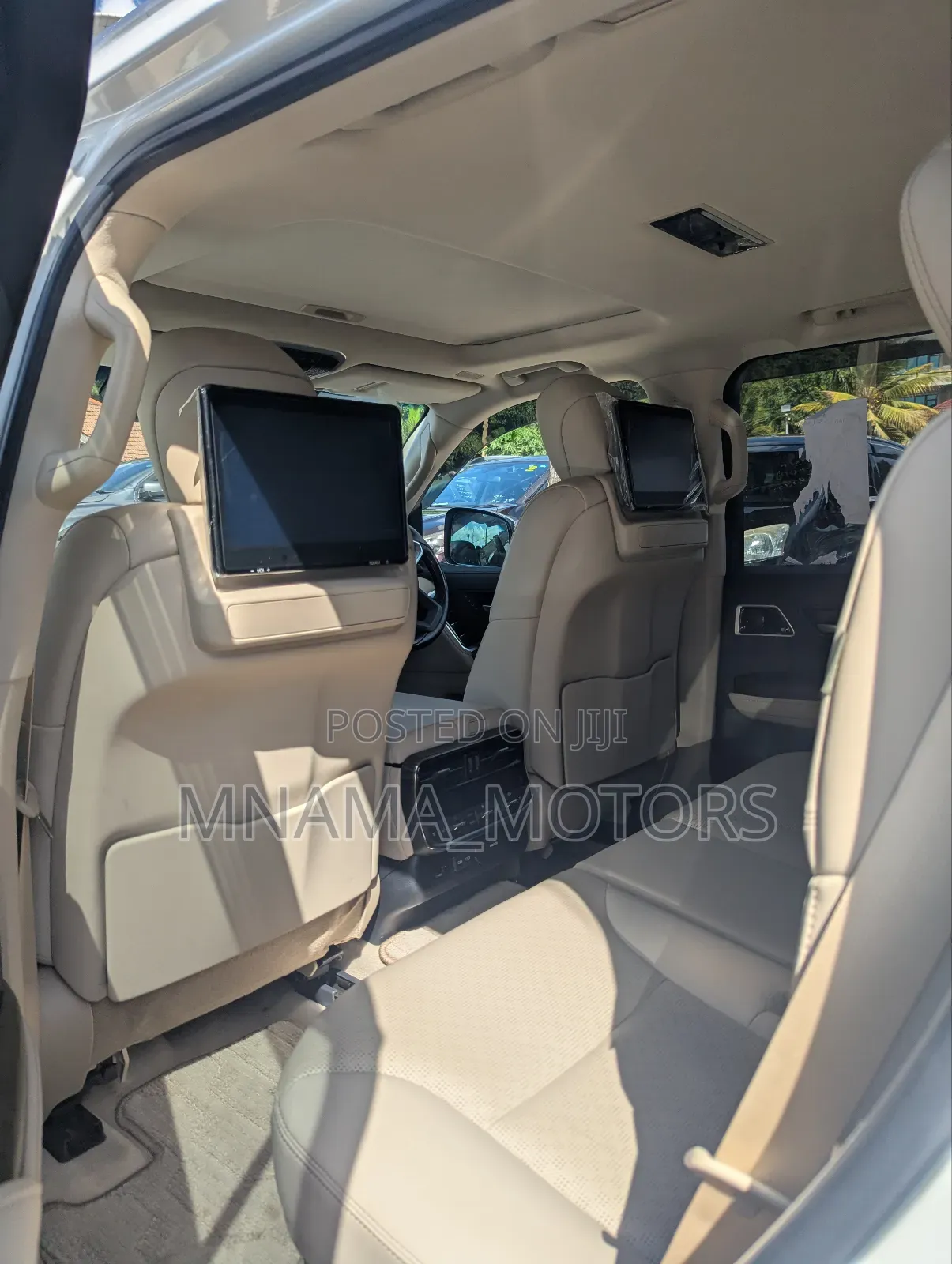 Toyota Land Cruiser 2023 Pearl