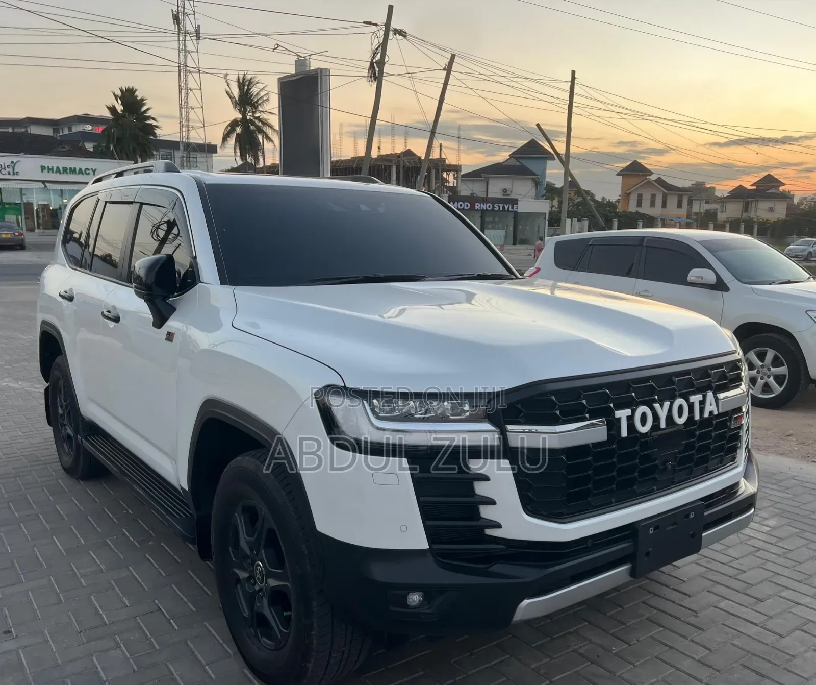 Toyota Land Cruiser 2023 White