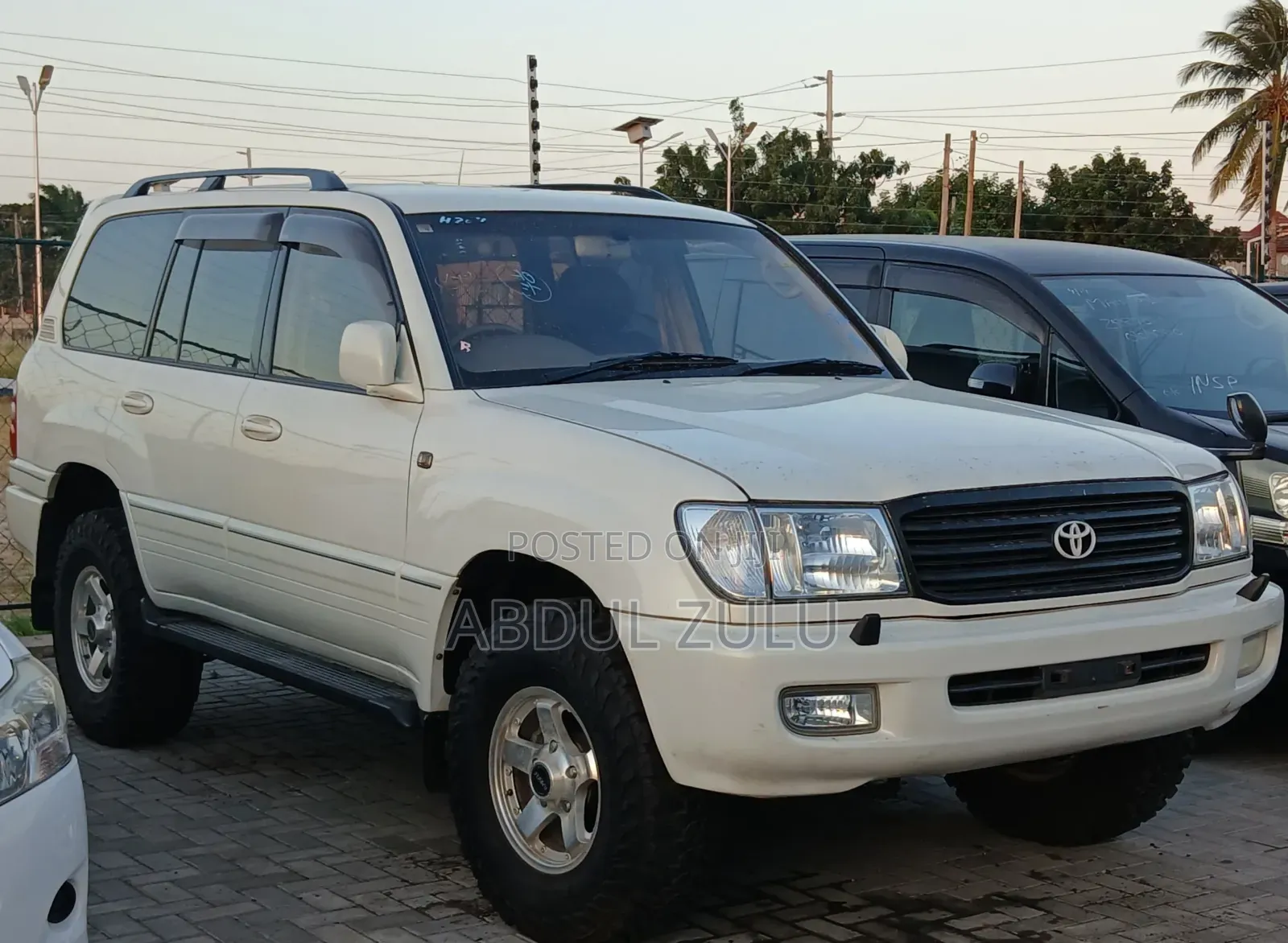 Toyota Land Cruiser 2007 White