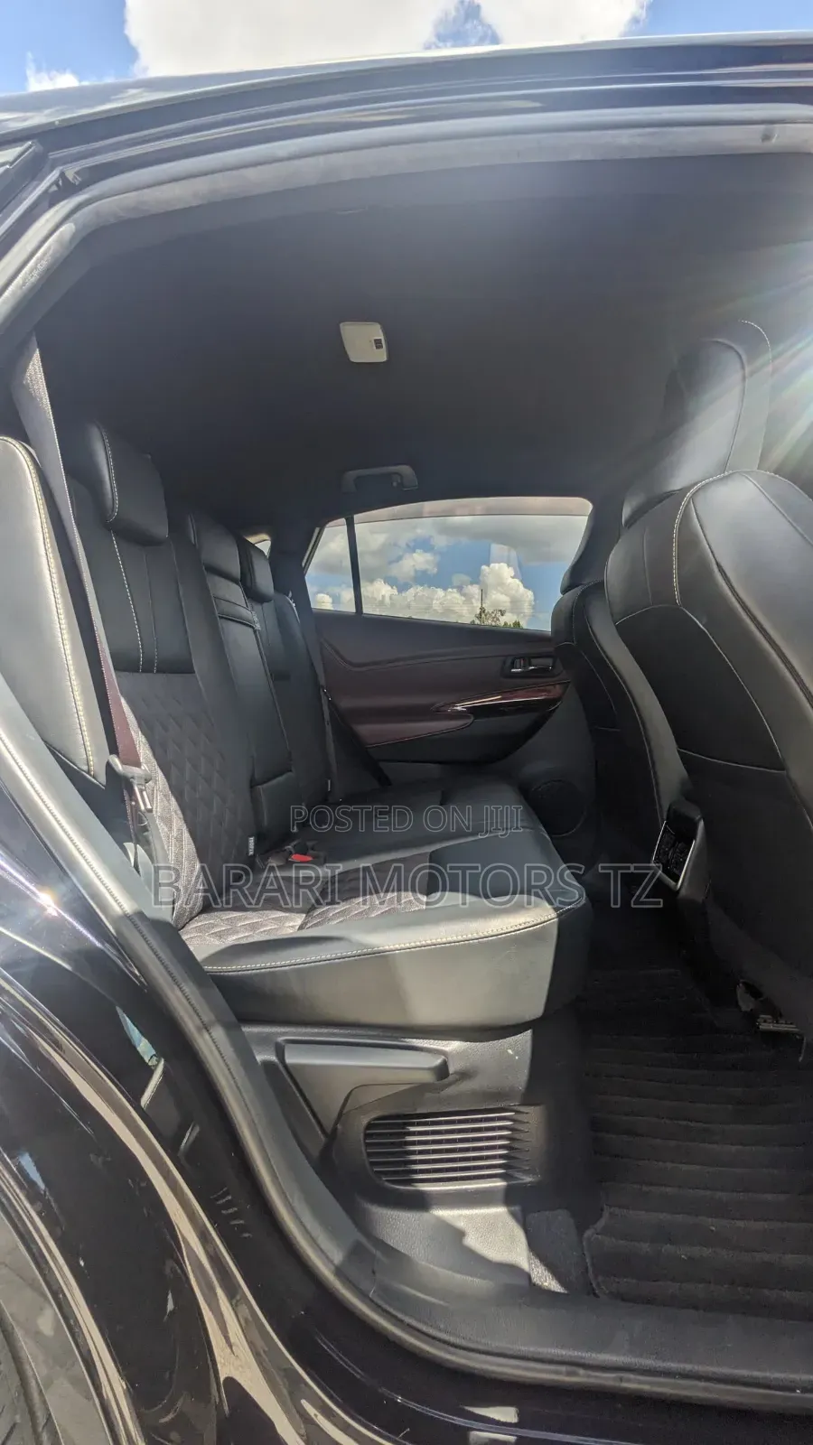 Toyota Harrier 2.0 2016 Black