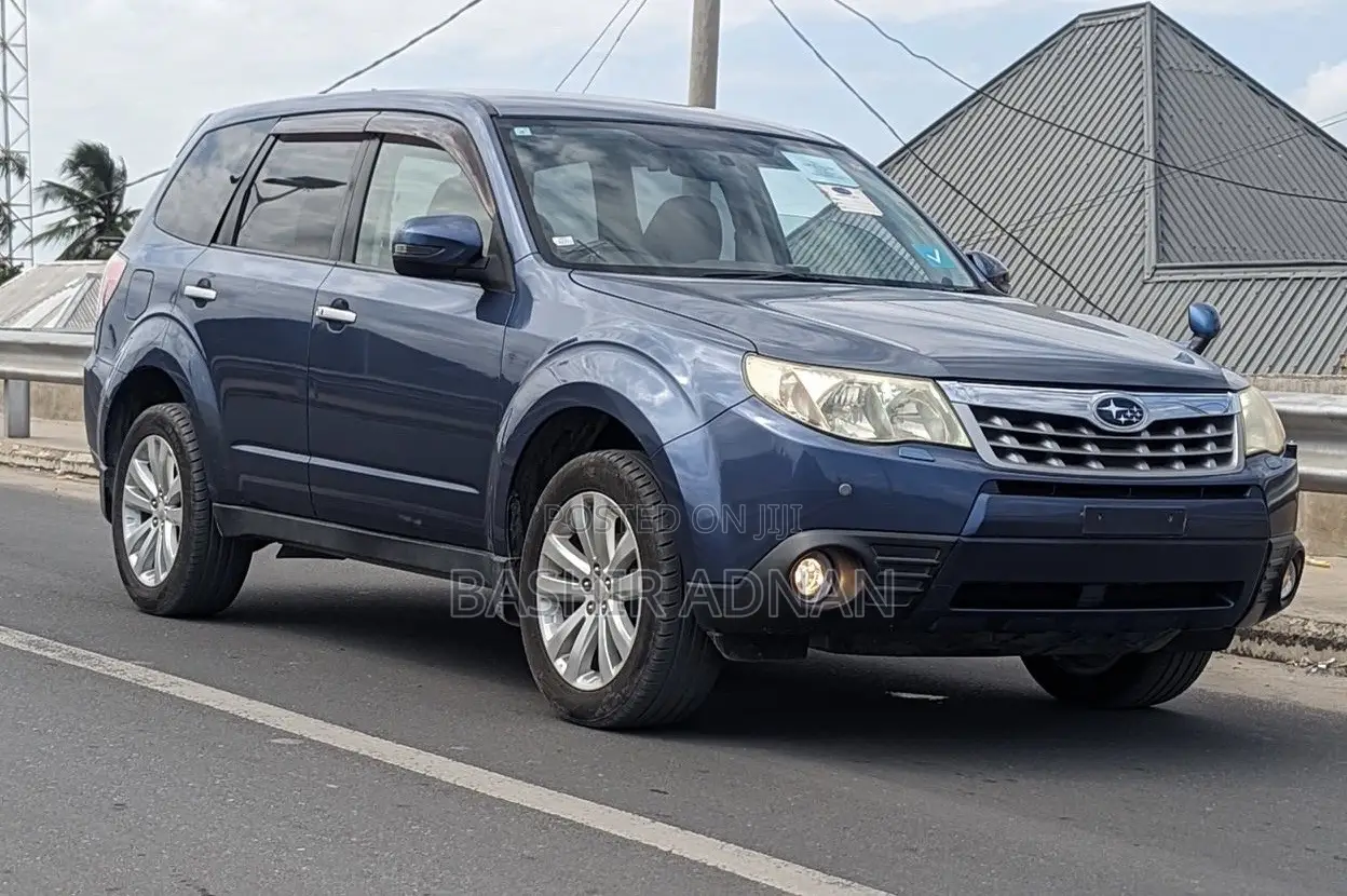 Subaru Forester 2011 Blue