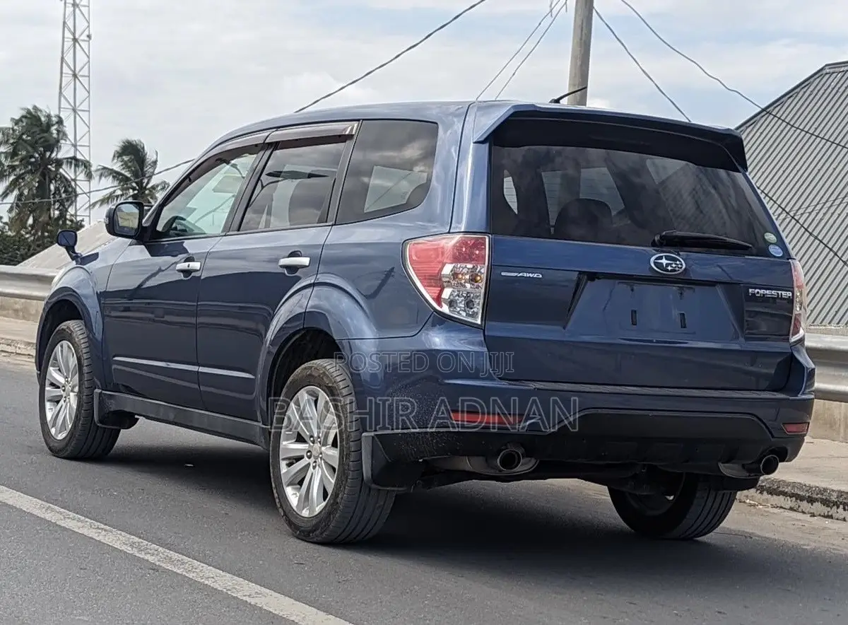 Subaru Forester 2011 Blue