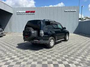Mitsubishi Pajero 2008 Black