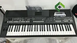 Orignal Yamaha Digital Keyboard PSR Sx600 Amplifier Speakers