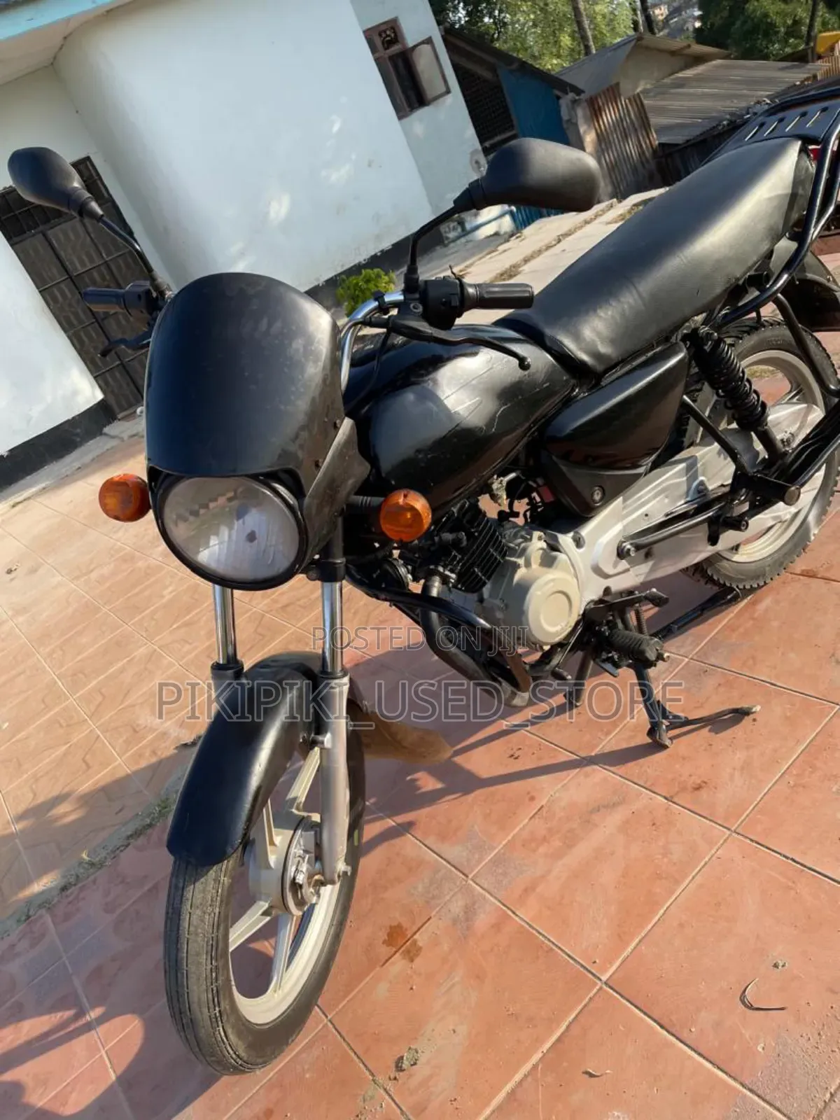 Aprilia Tuono 2024 Black