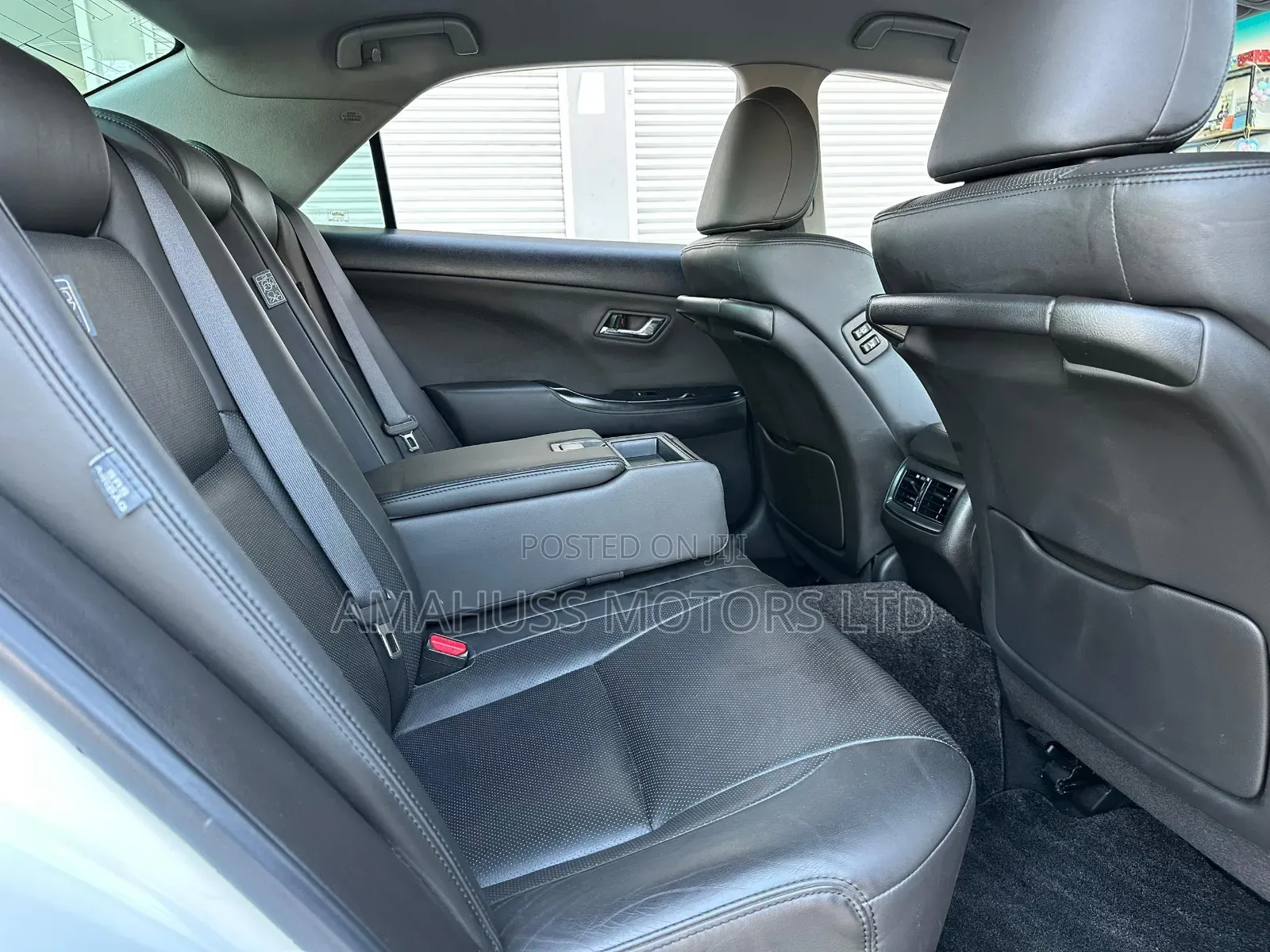 Toyota Crown 2009 White