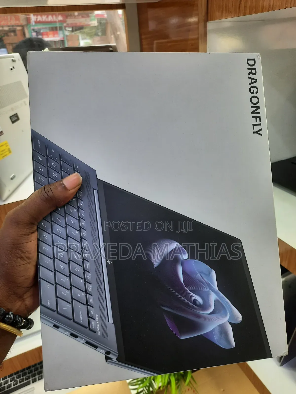 New Laptop HP Elite Dragonfly G4 32GB Intel Core I7 SSD 1T