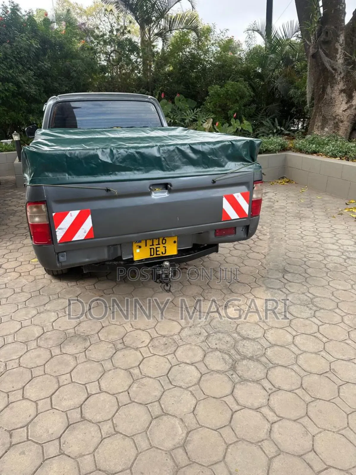 Toyota Hilux 2010 Gray