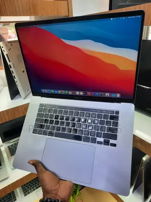 Laptop Apple MacBook Pro 2019 16GB Intel Core I9 SSD 512GB