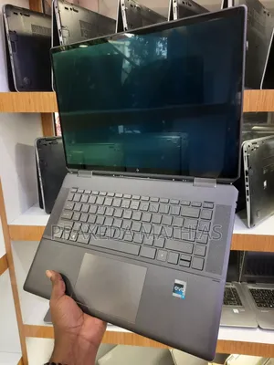 New Laptop HP Spectre X360 16GB Intel Core I7 SSD 512GB