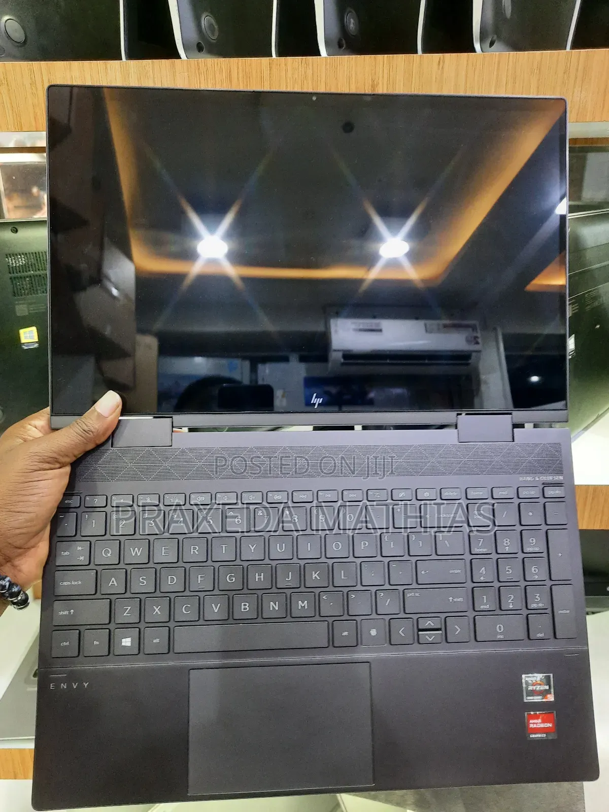 Laptop HP Envy X360 8GB AMD Ryzen 5 SSD 512GB