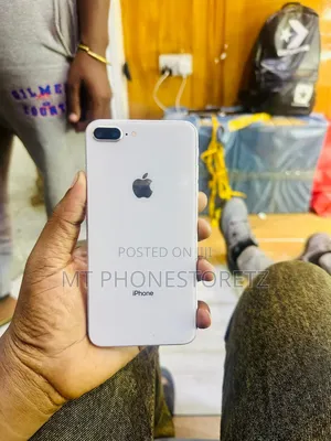 Apple iPhone 8 Plus 64 GB Gold
